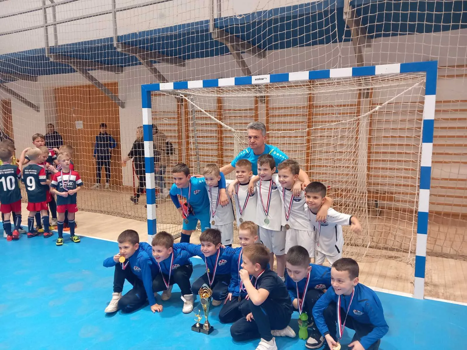 mali nogometaši (35) mali nogometaši (35)