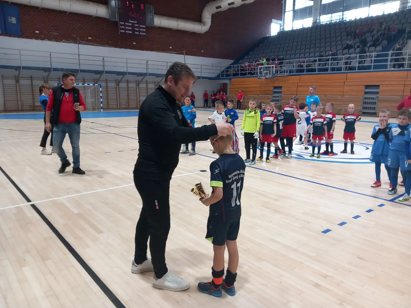 mali nogometaši (42) mali nogometaši (42)