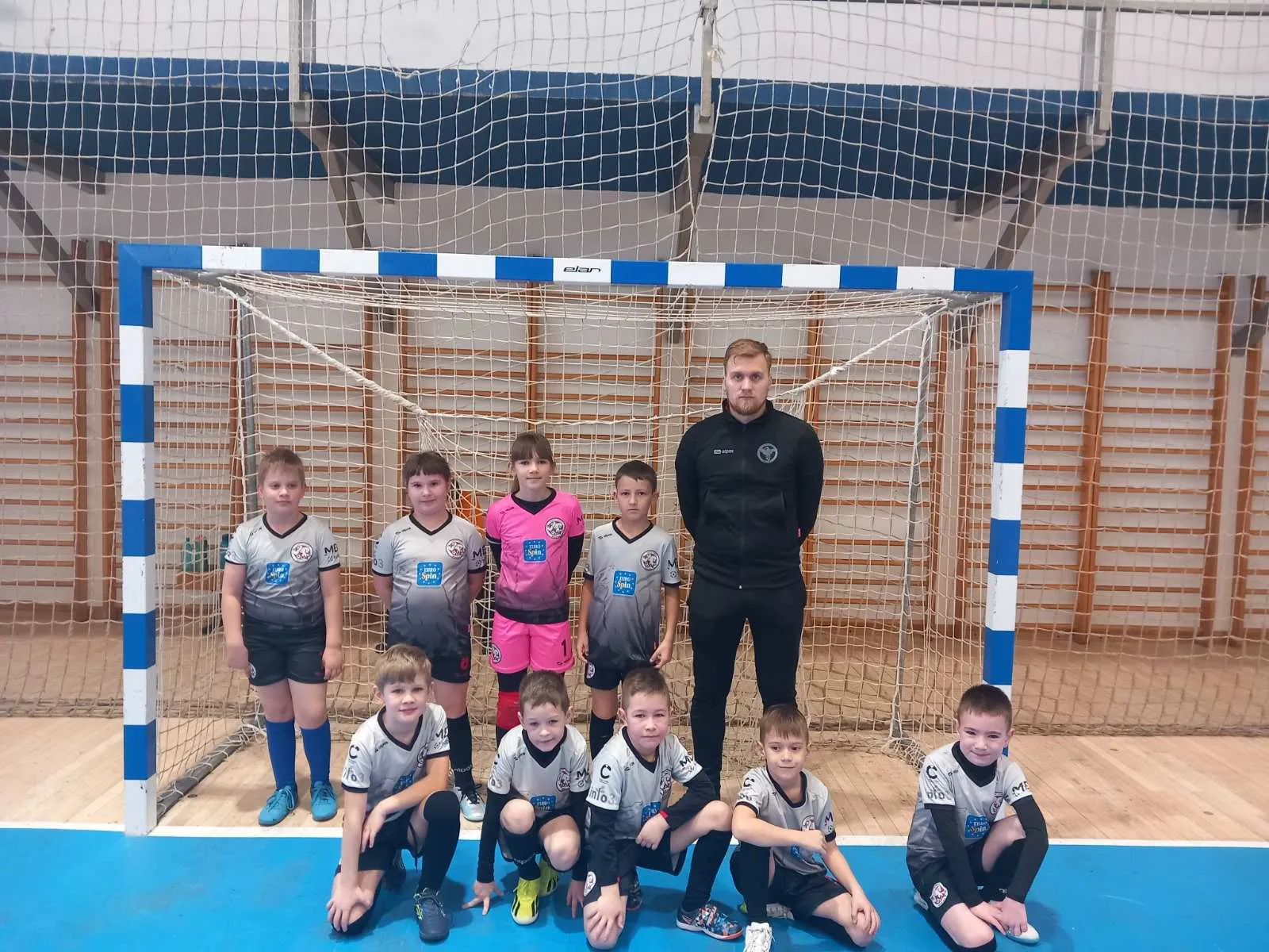 mali nogometaši (51) mali nogometaši (51)