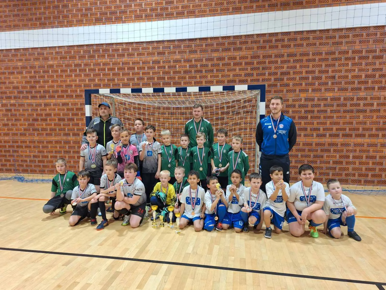 mali nogometaši (52) mali nogometaši (52)