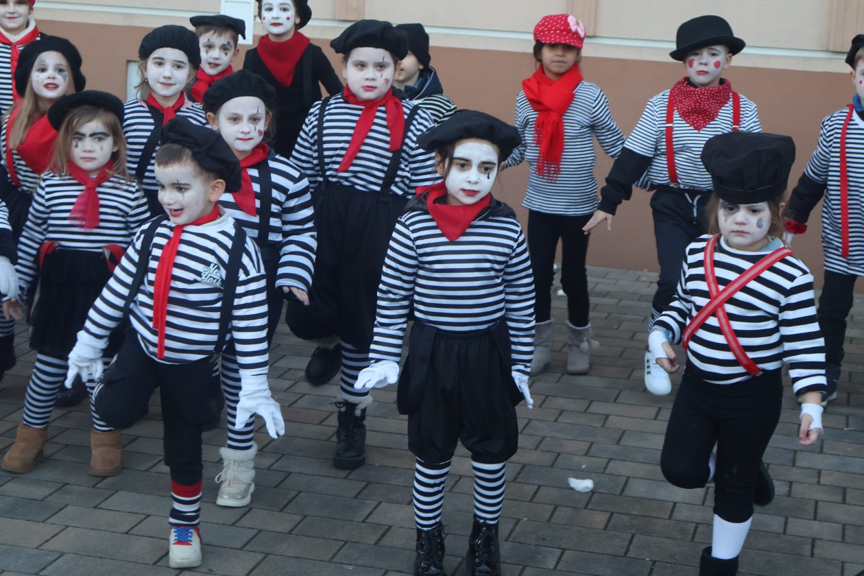 mali serjojnski fašnik (137) mali serjojnski fašnik (137)