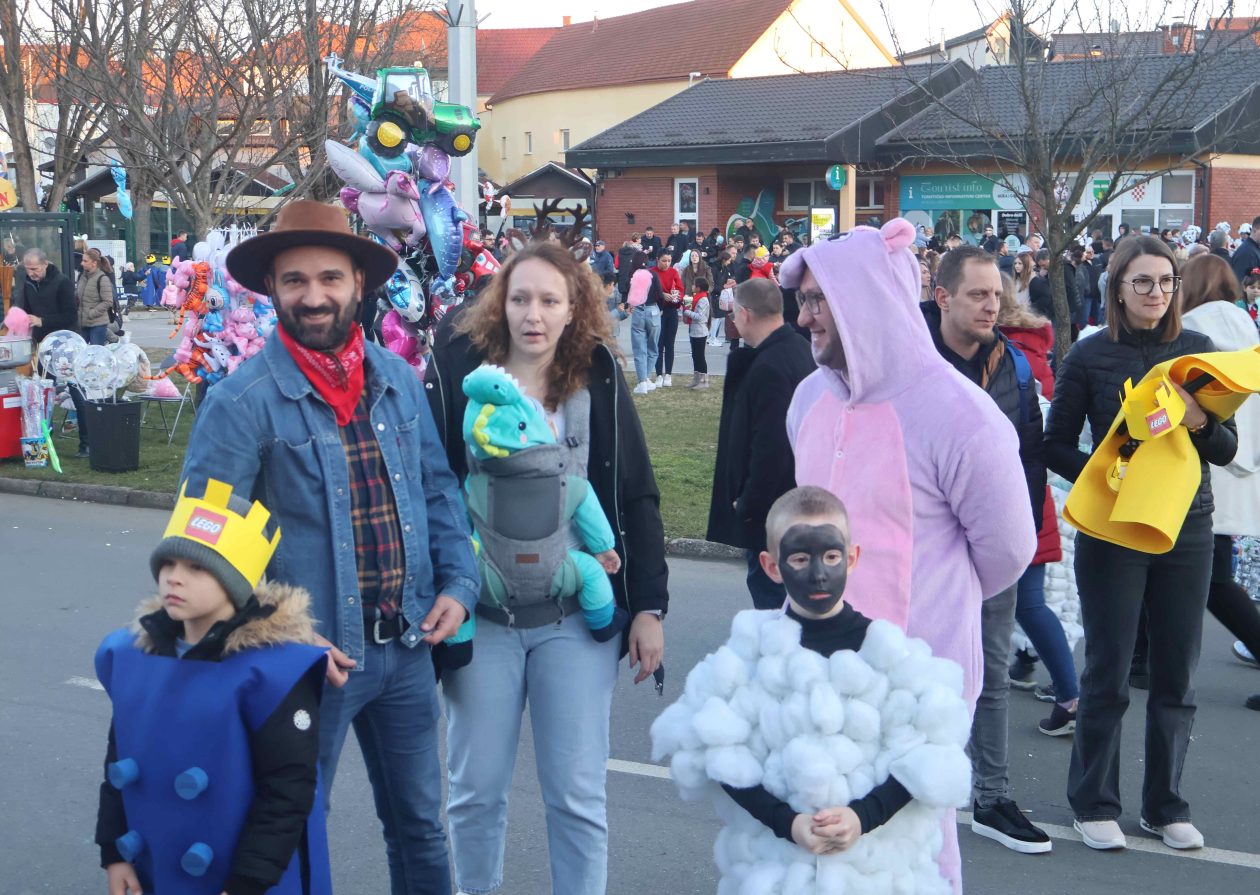 mali serjojnski fašnik (164) mali serjojnski fašnik (164)