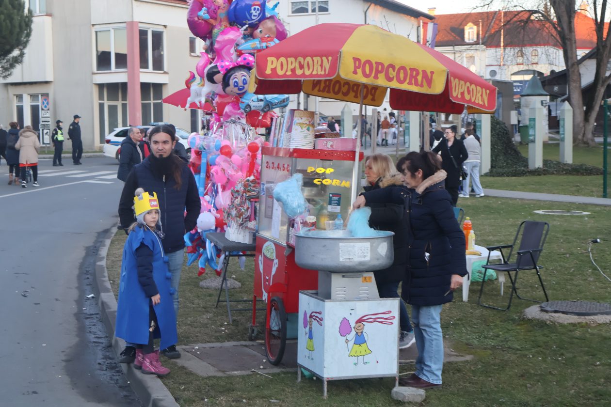 mali serjojnski fašnik (167) mali serjojnski fašnik (167)