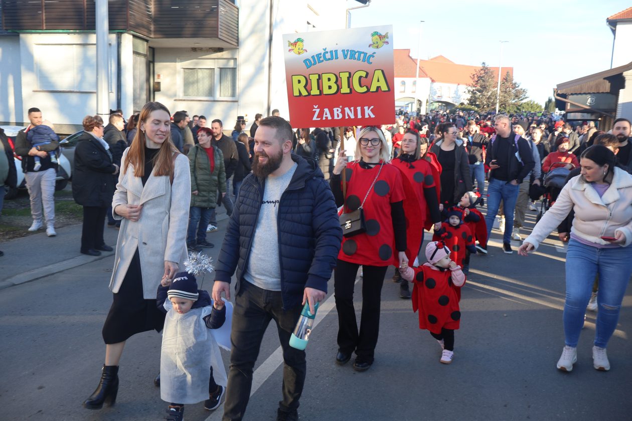 mali serjojnski fašnik (57) mali serjojnski fašnik (57)
