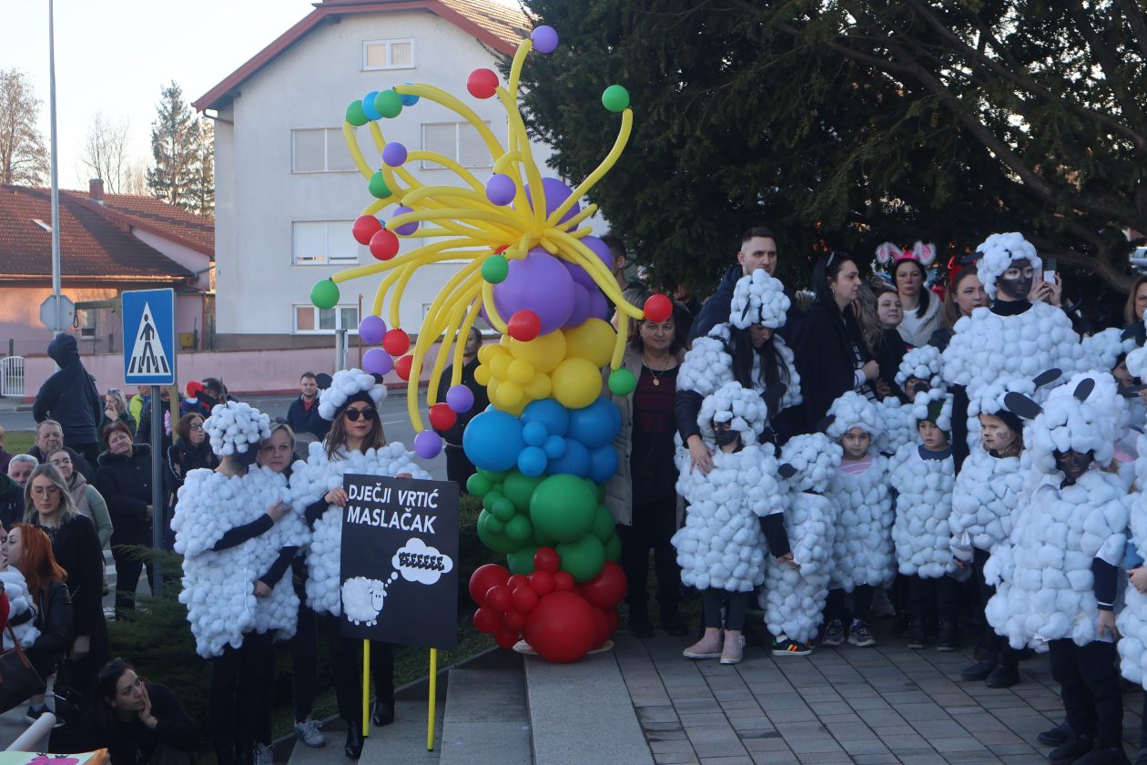 mali serjojnski fašnik (89) mali serjojnski fašnik (89)