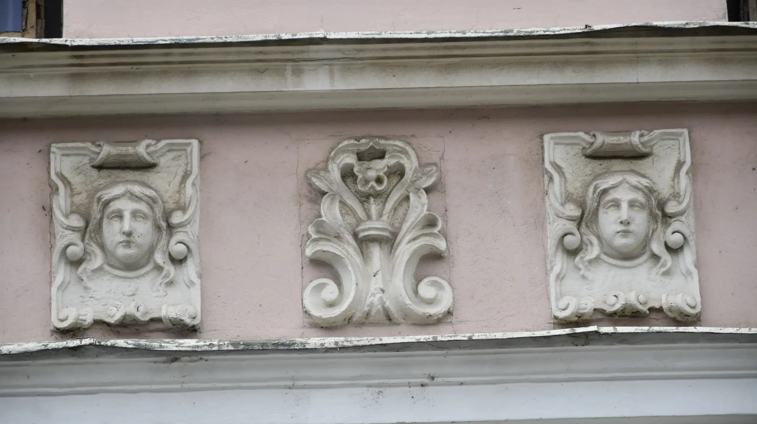 maskeroni (4) maskeroni (4)