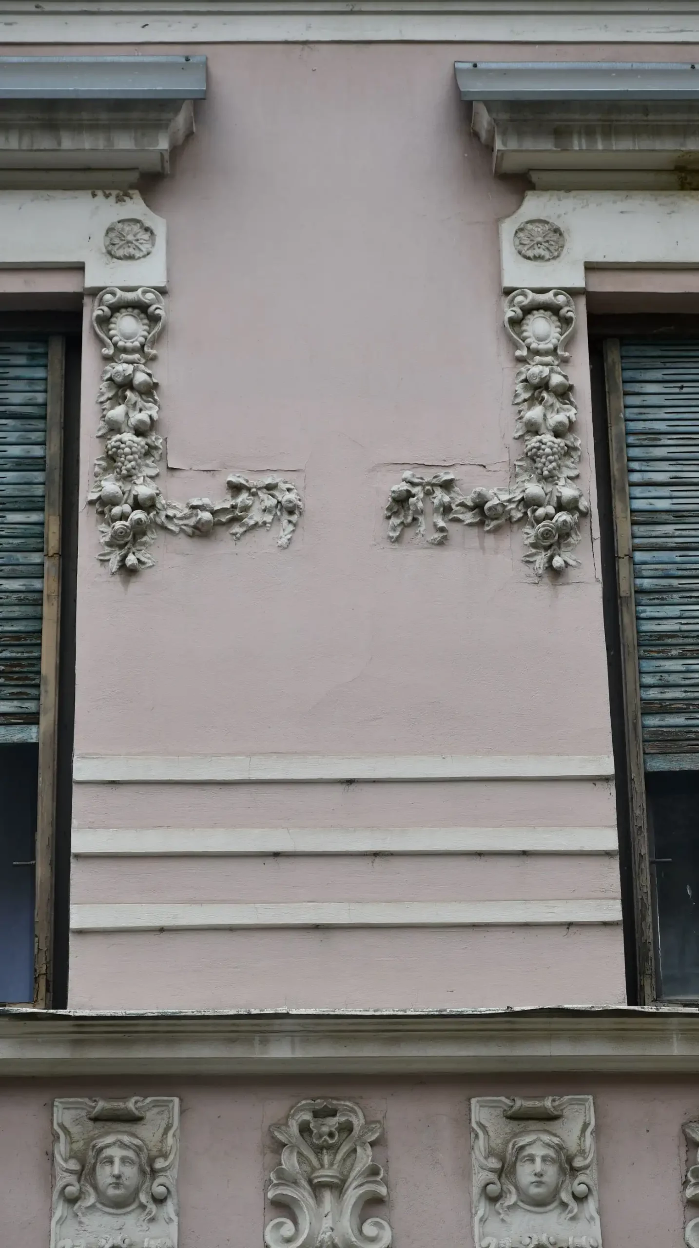 maskeroni (5) maskeroni (5)