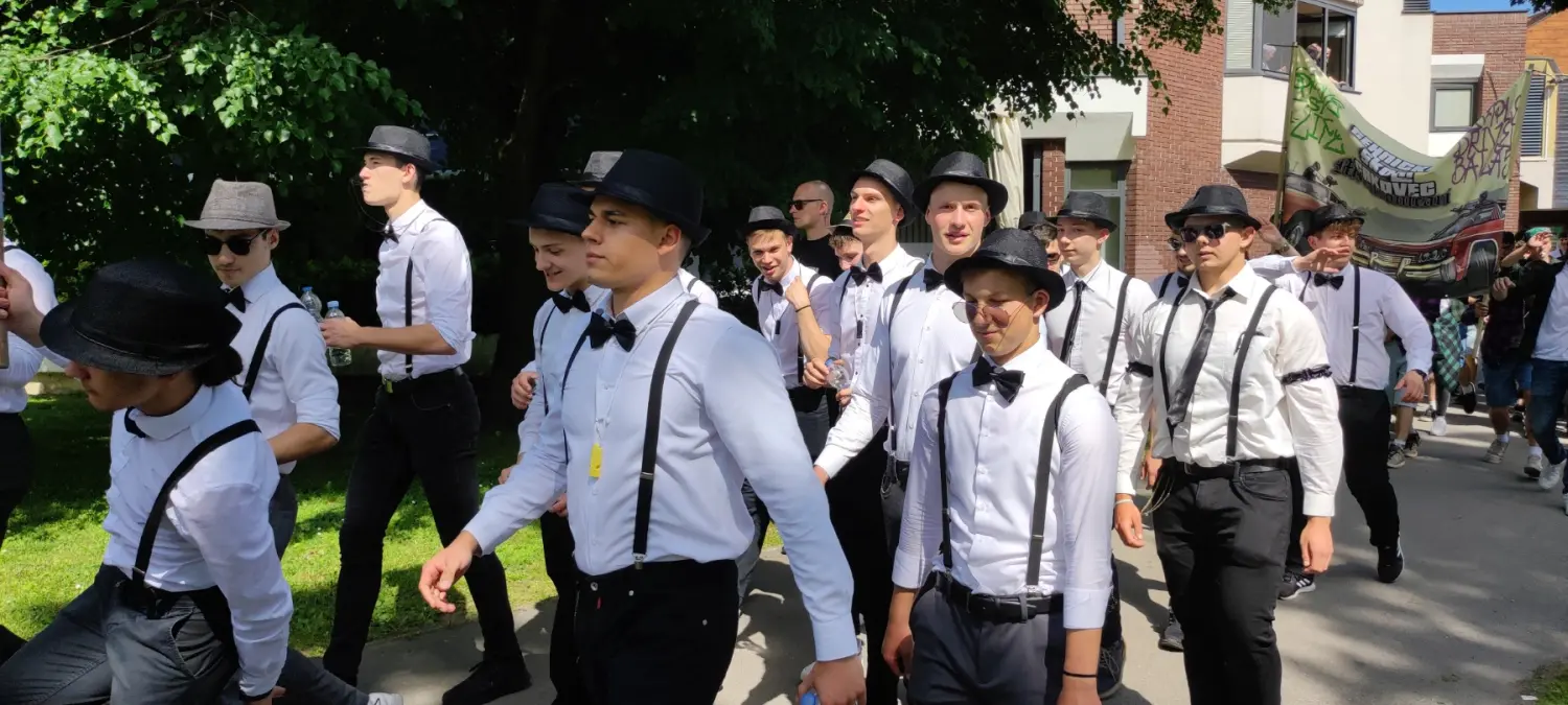 maturanti 2024 maturanti povorka, 2024 (20) maturanti 2024 maturanti povorka, 2024 (20)