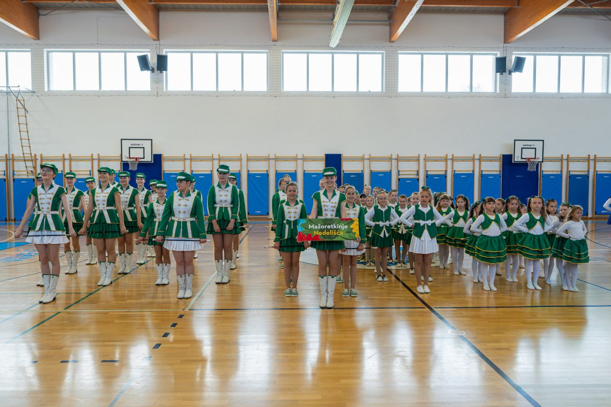 mažoretkinje Strahoninec natjecanje (3)