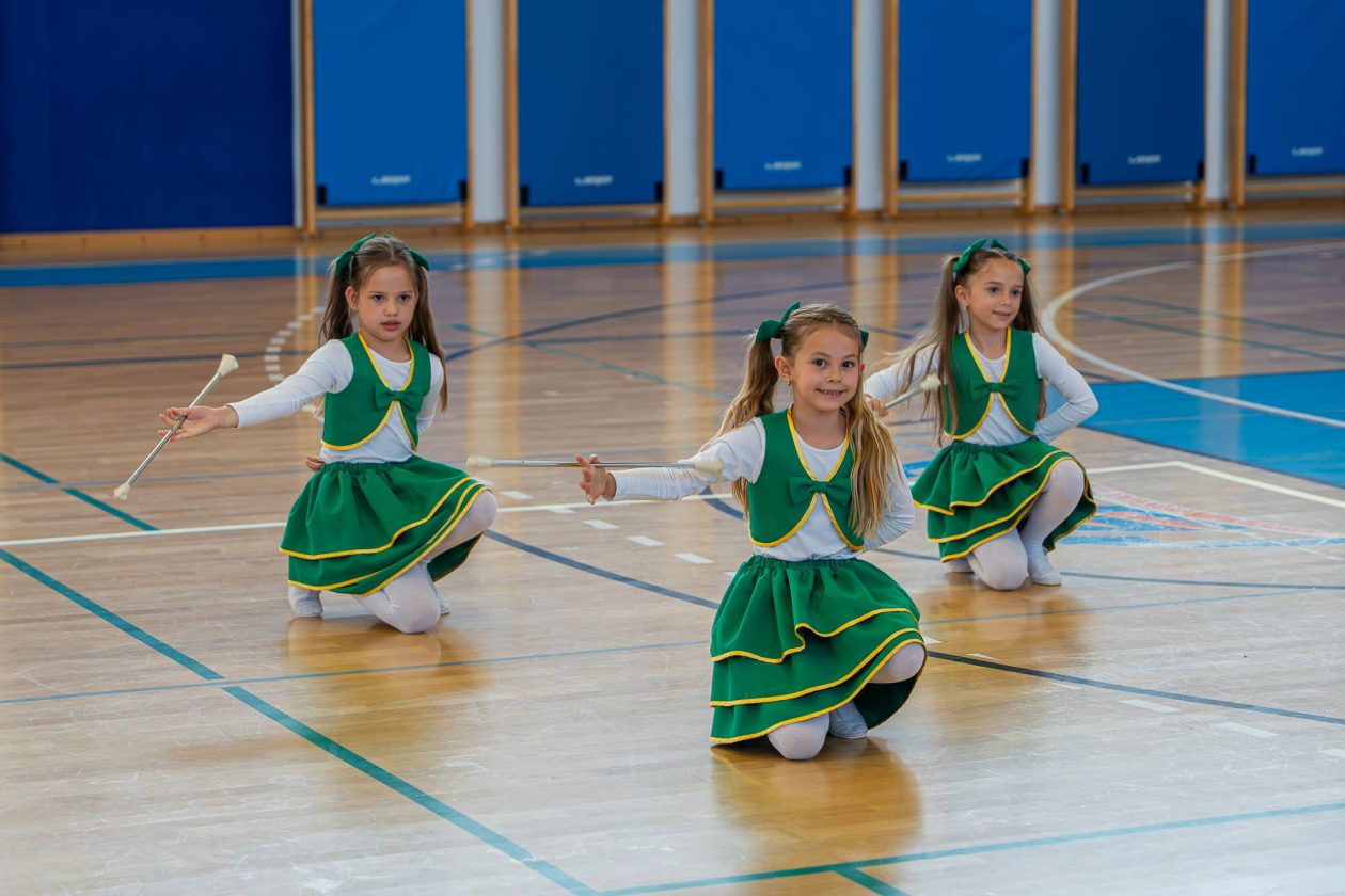 mažoretkinje Strahoninec natjecanje (8)