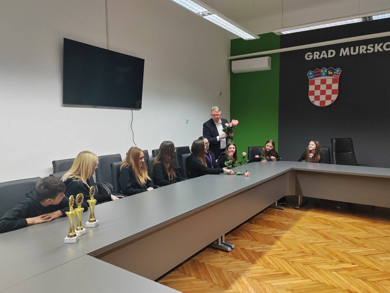 mažoretkinje murskog središća (1)