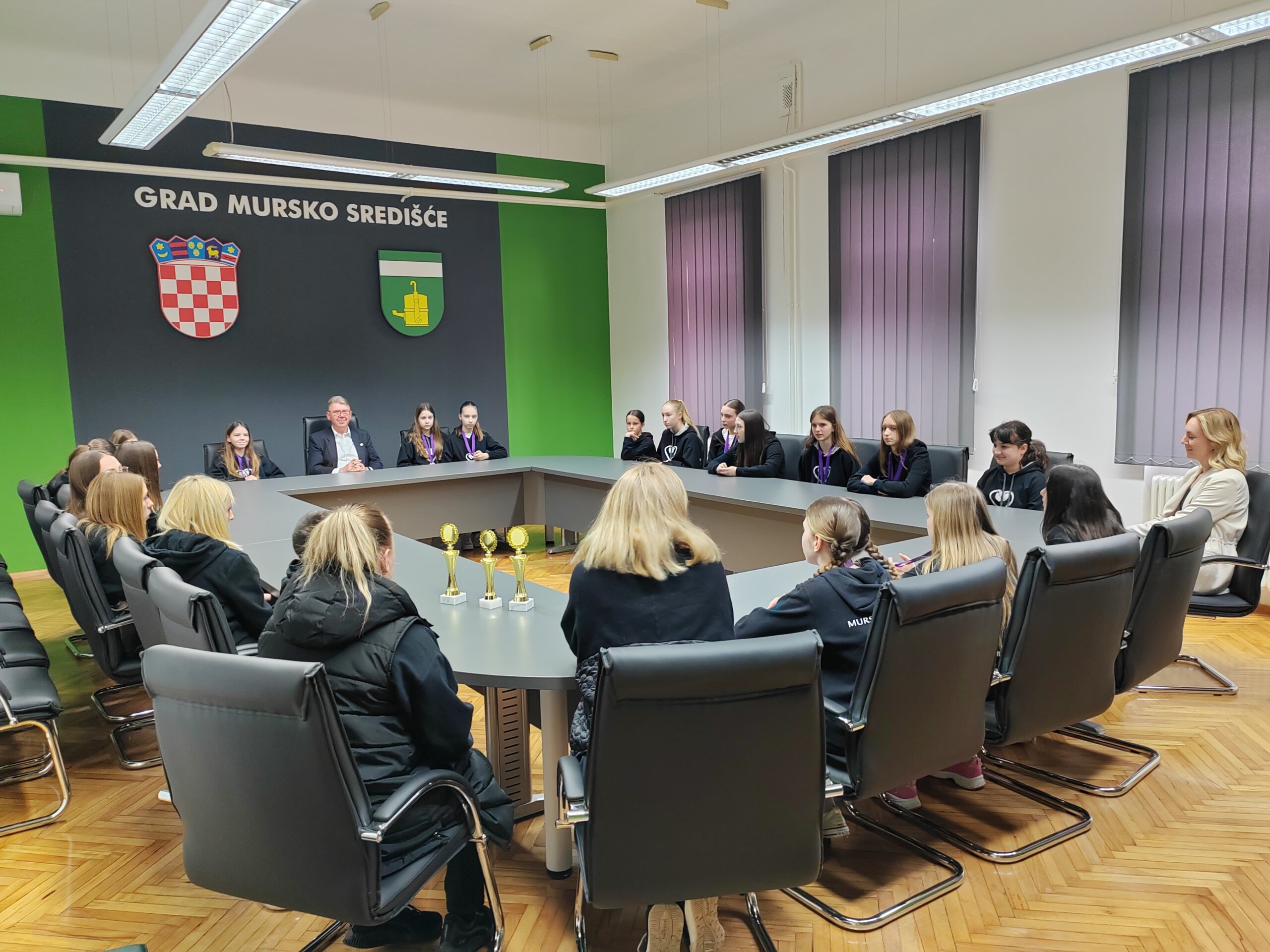 mažoretkinje murskog središća (4) mažoretkinje murskog središća (4)