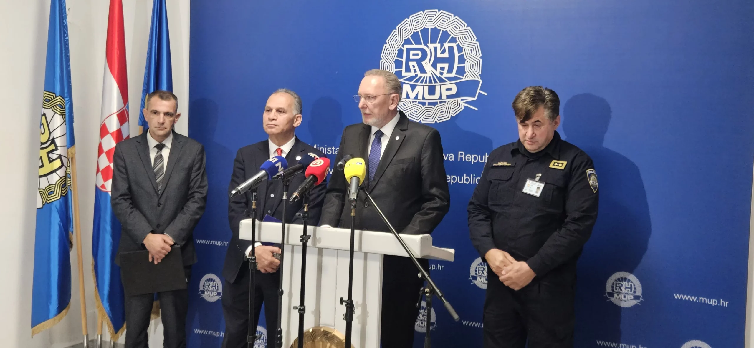 međimurska županija romi sitnice Božinović (10) međimurska županija romi sitnice Božinović (10)