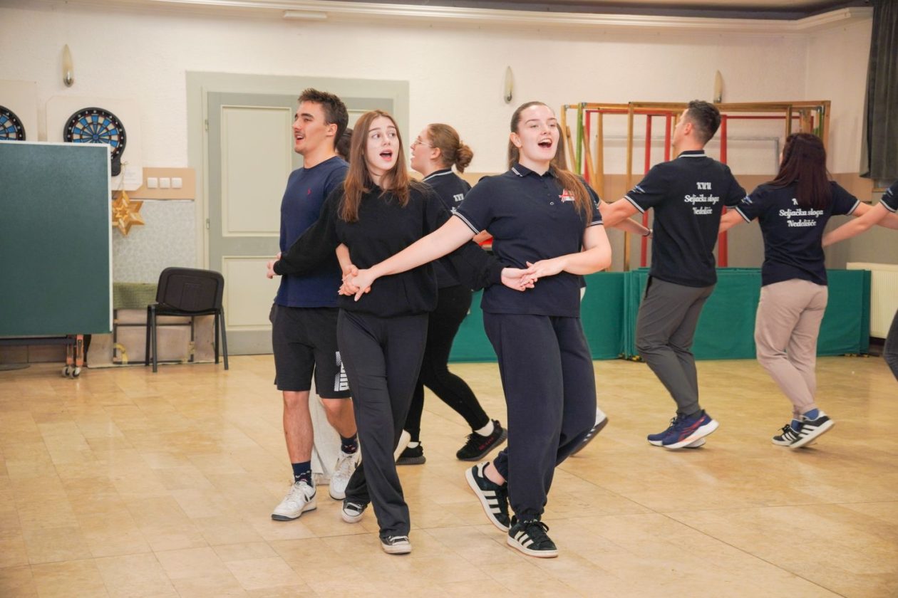 mladi folkloraši KUU Seljačka sloga Nedelišće (15)