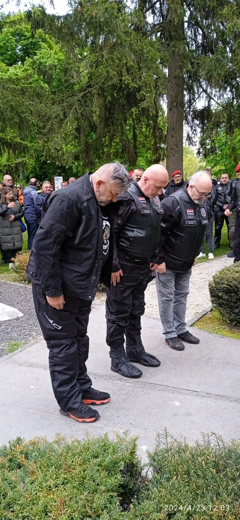 motoristi moto kluba 4.gardijske brigade Split odali počast poginulim Međimurskim braniteljima (13)