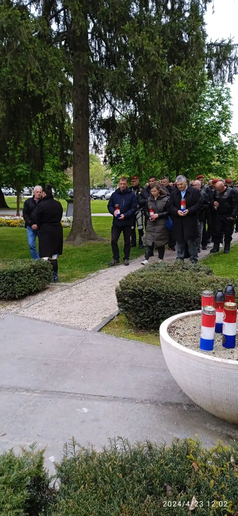 motoristi moto kluba 4.gardijske brigade Split odali počast poginulim Međimurskim braniteljima (3)