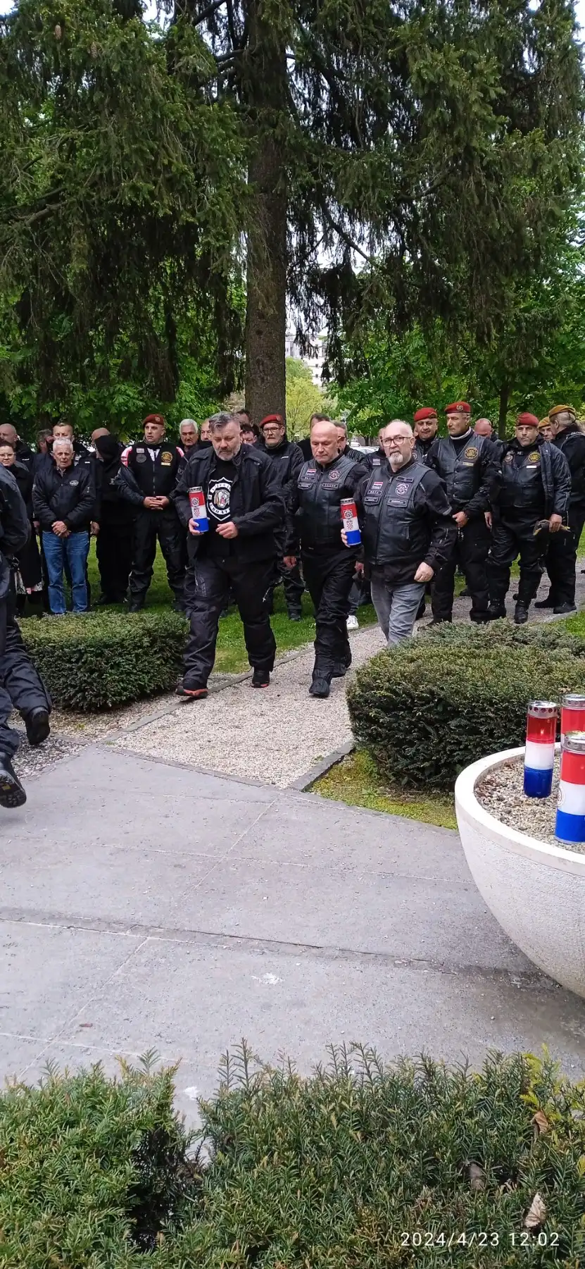 motoristi moto kluba 4.gardijske brigade Split odali počast poginulim Međimurskim braniteljima (5)