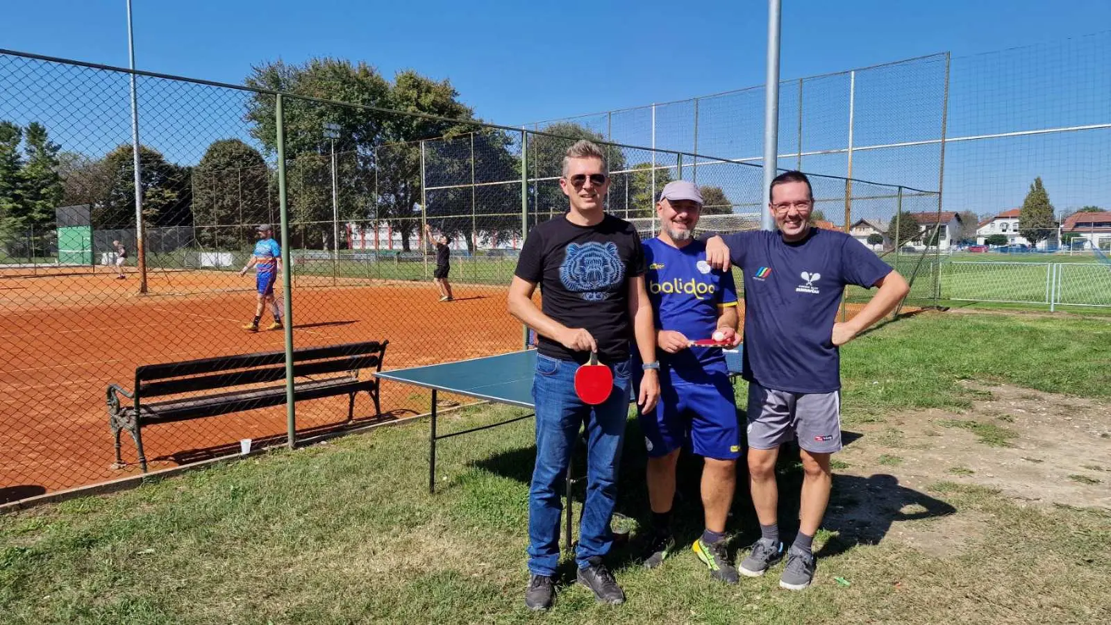 muraplast open (16) muraplast open (16)