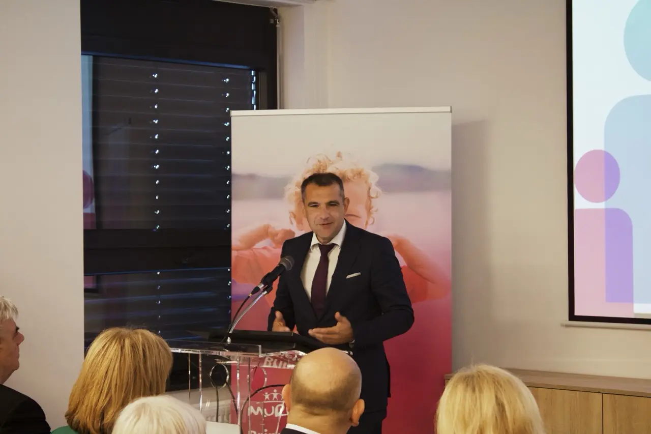 murid međunarodna konferencija,kongres (3) murid međunarodna konferencija,kongres (3)