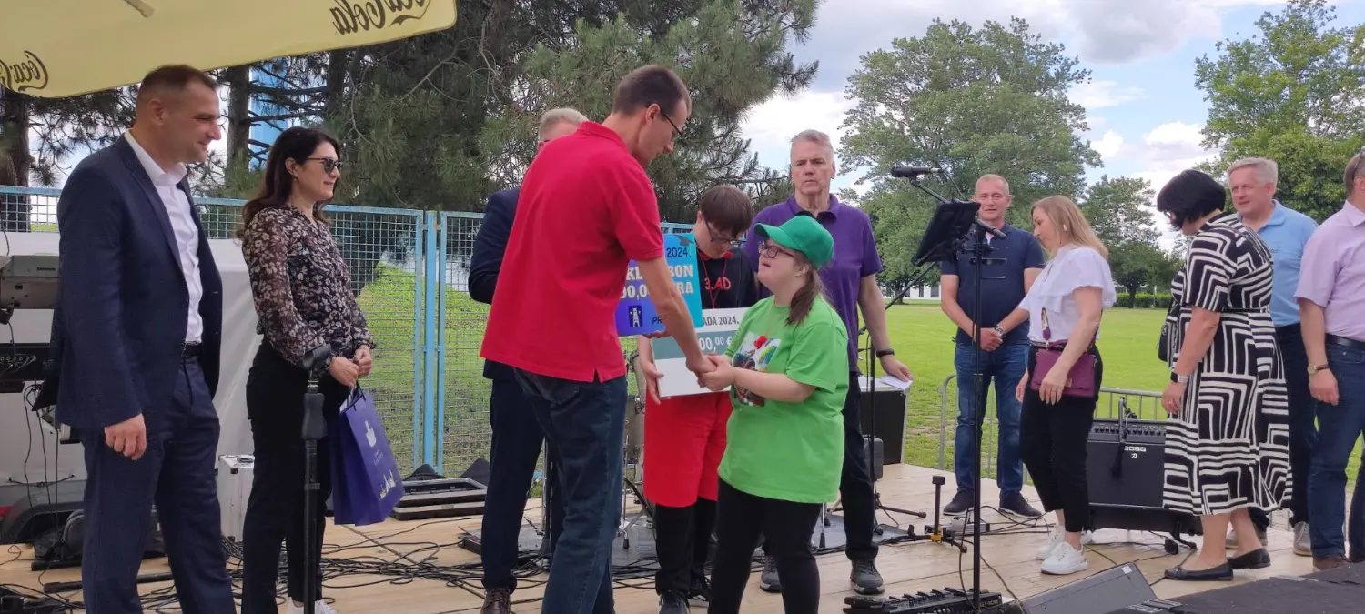 najmaturanti (12) najmaturanti (12)