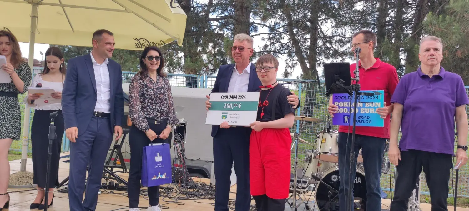 najmaturanti (9) najmaturanti (9)