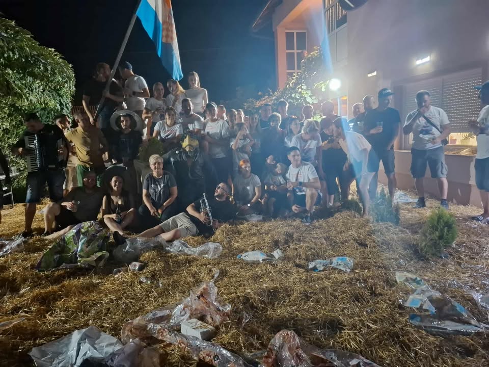 natepanje dora i luka (1) natepanje dora i luka (1)