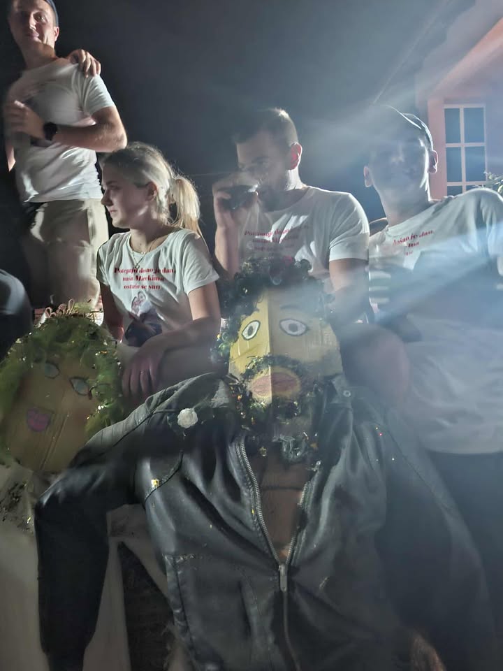 natepanje dora i luka (10) natepanje dora i luka (10)