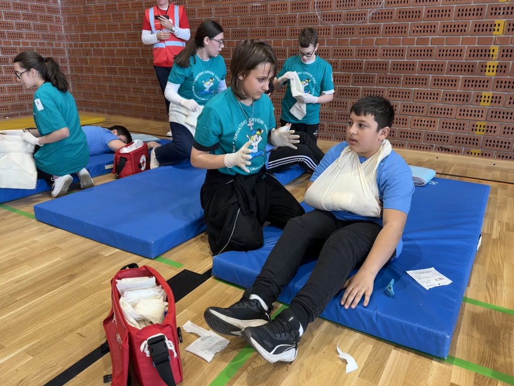 natjecanje crveni križ 2025 (16) natjecanje crveni križ 2025 (16)