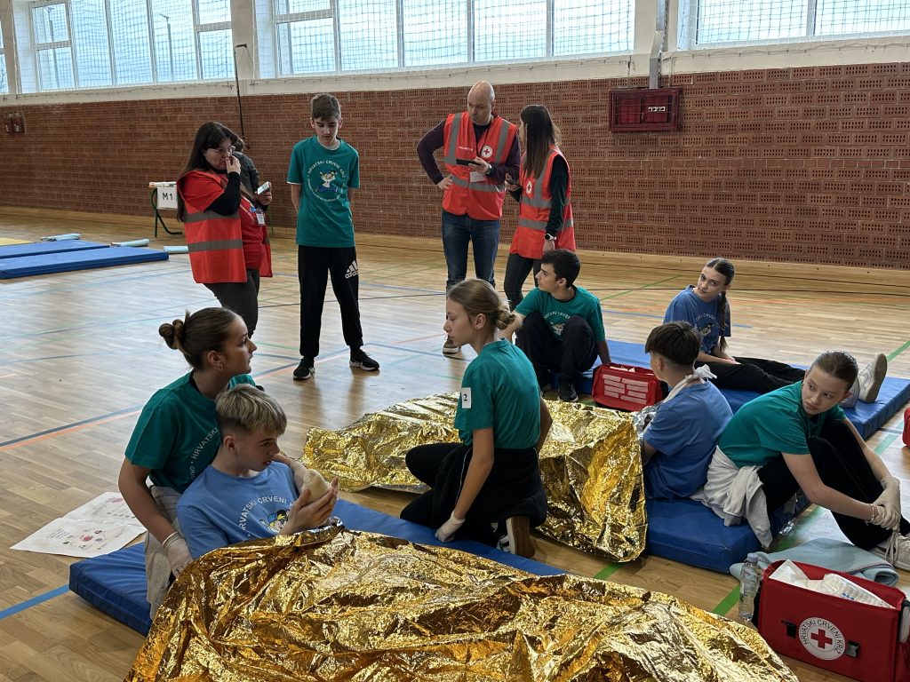 natjecanje crveni križ 2025 (2) natjecanje crveni križ 2025 (2)