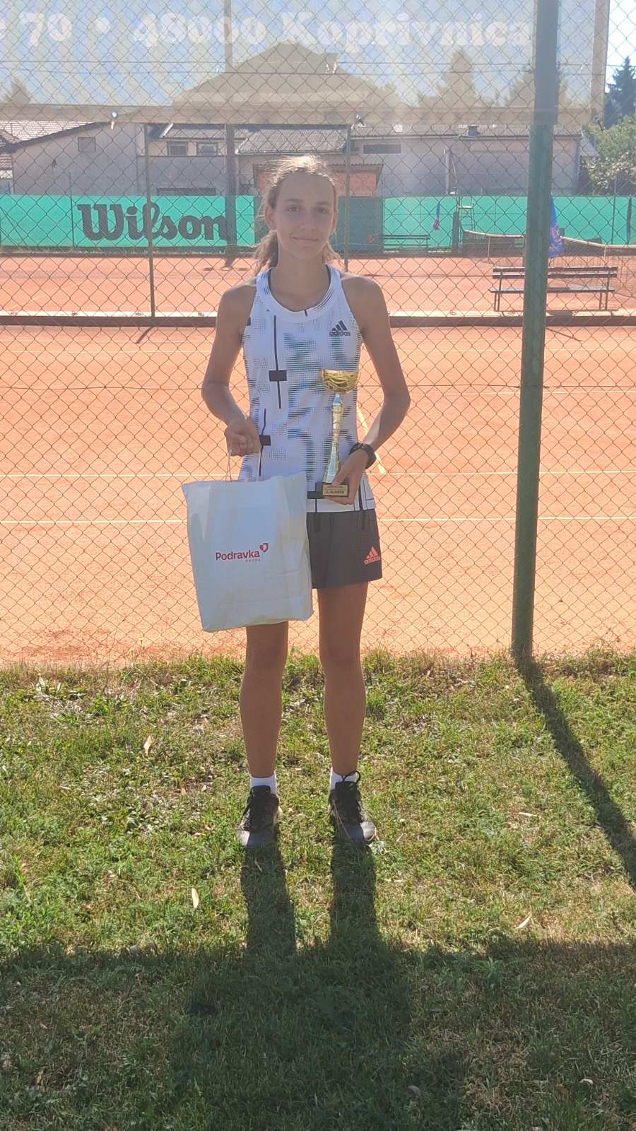 nela malner (4) nela malner (4)