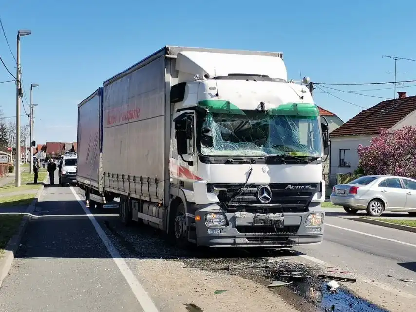 nesreća Nedelišće,kamion, autobus (2)