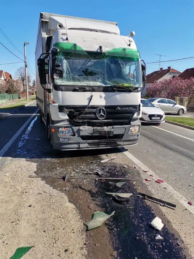 nesreća Nedelišće,kamion, autobus (4)