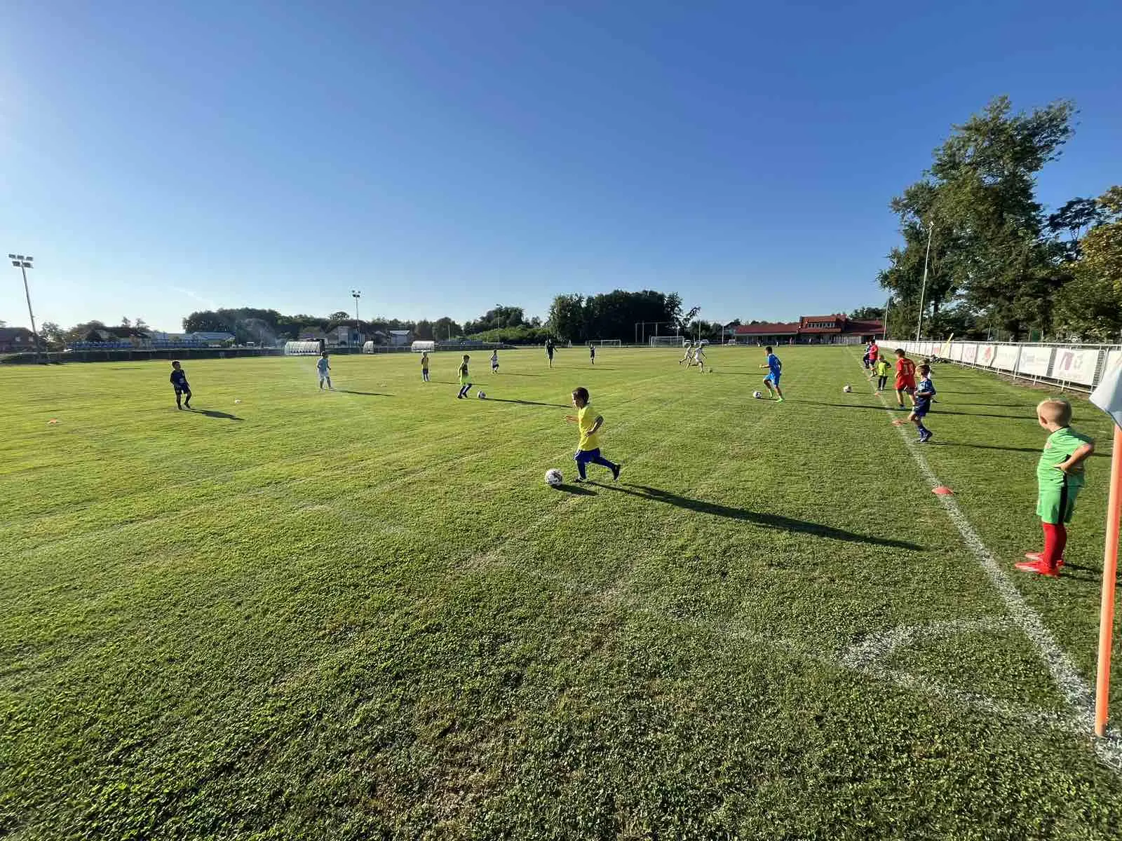 nogometna škola bat – nogometni kamp 2024 (2) nogometna škola bat – nogometni kamp 2024 (2)