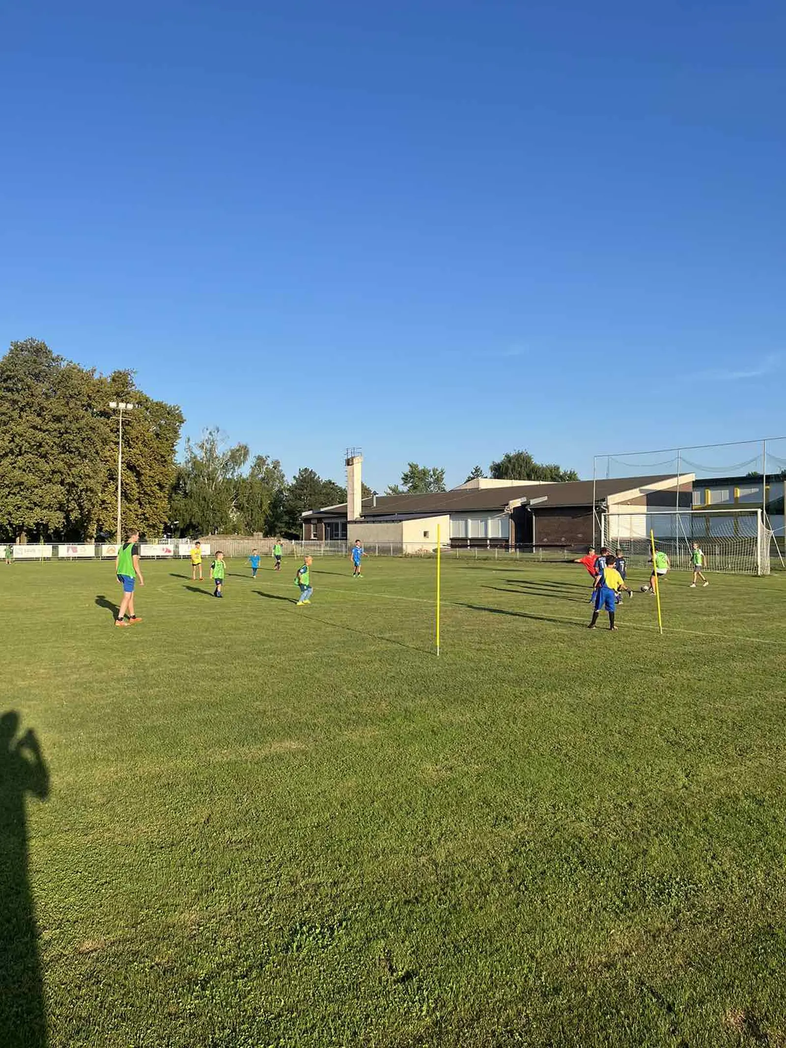 nogometna škola bat – nogometni kamp 2024 (4) nogometna škola bat – nogometni kamp 2024 (4)