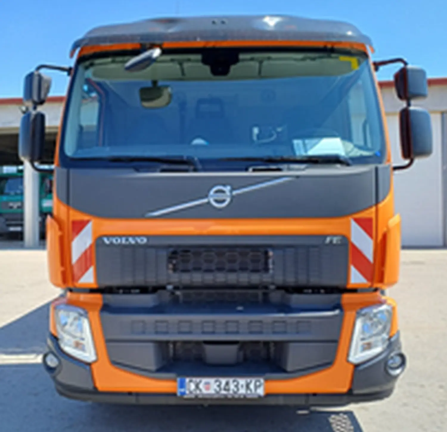 nova vozila pre kom (3) nova vozila pre kom (3)