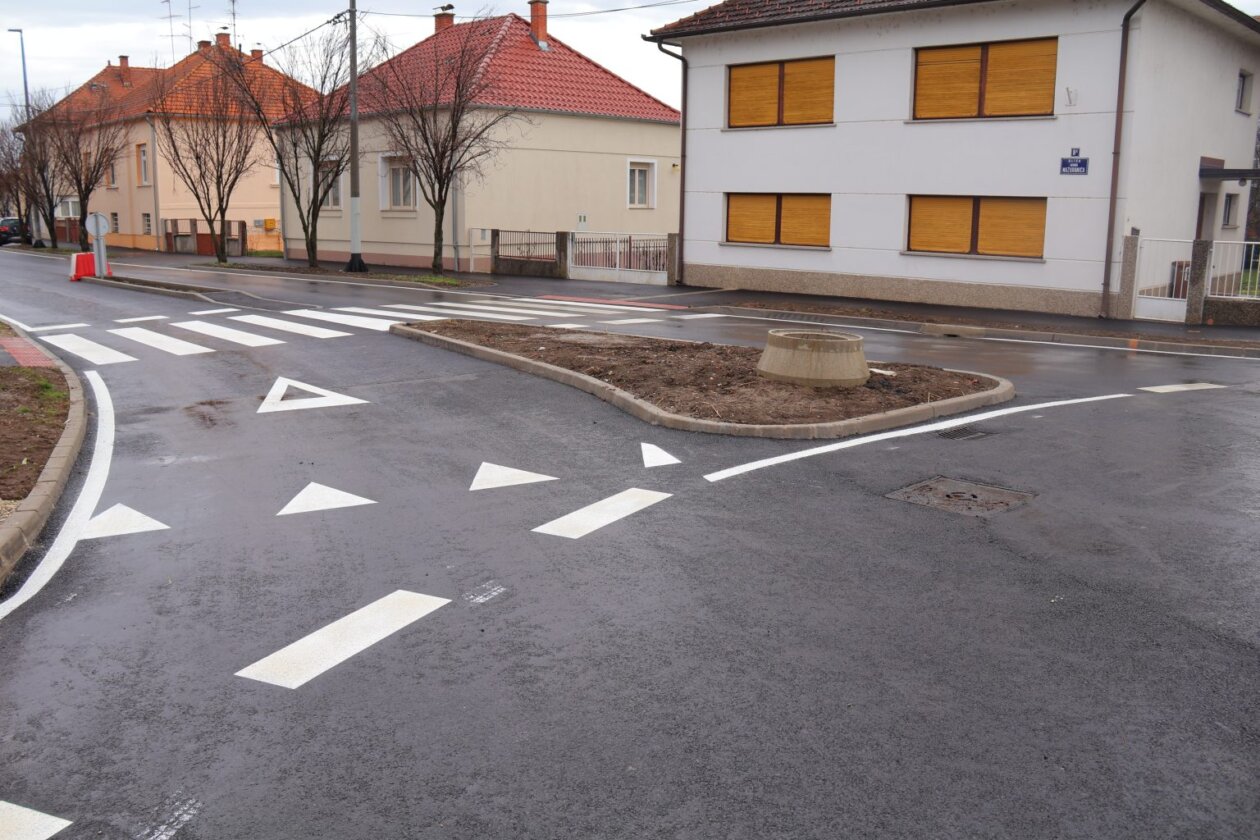 novo kružno raskrižje na križanju Ulice Tome Masaryka i Ivama Mažuranića u Čakovcu (2) novo kružno raskrižje na križanju Ulice Tome Masaryka i Ivama Mažuranića u Čakovcu (2)