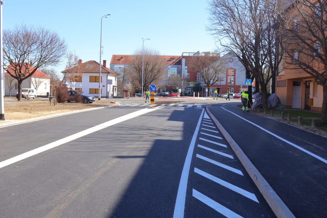 novo kružno raskrižje na križanju Ulice Tome Masaryka i Ivama Mažuranića u Čakovcu (4) novo kružno raskrižje na križanju Ulice Tome Masaryka i Ivama Mažuranića u Čakovcu (4)