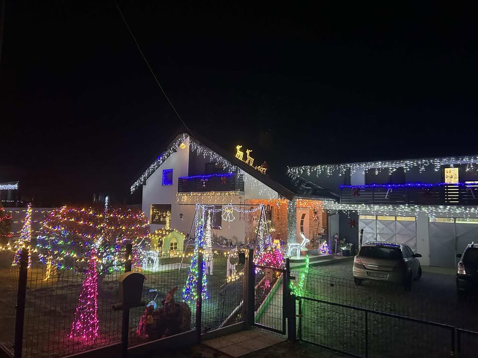 obitelj Vurušić božićni ukrasi kuća (2)