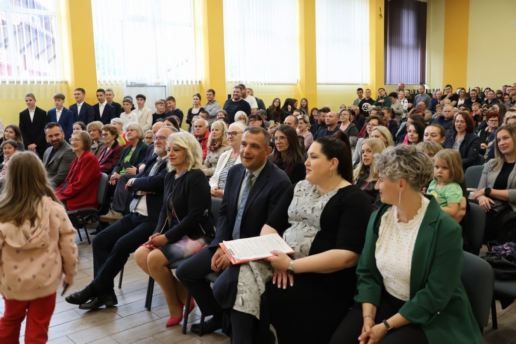 obljetnica oš dr. vinka žganca vratišinec,30. obljetnica vratišinec (17) obljetnica oš dr. vinka žganca vratišinec,30. obljetnica vratišinec (17)