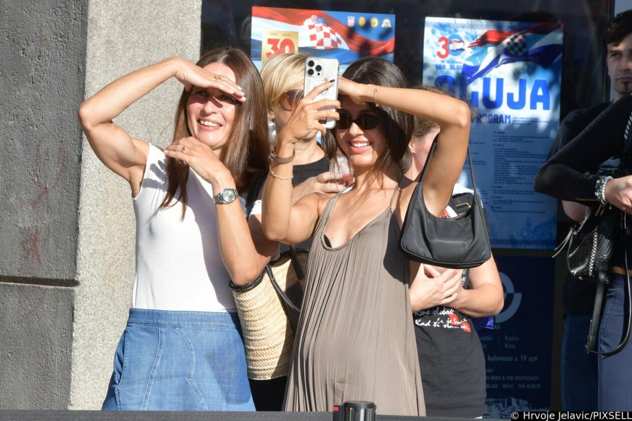 Knin: Dravni vrh na polaganju vijenaca na spomenik Oluja 95