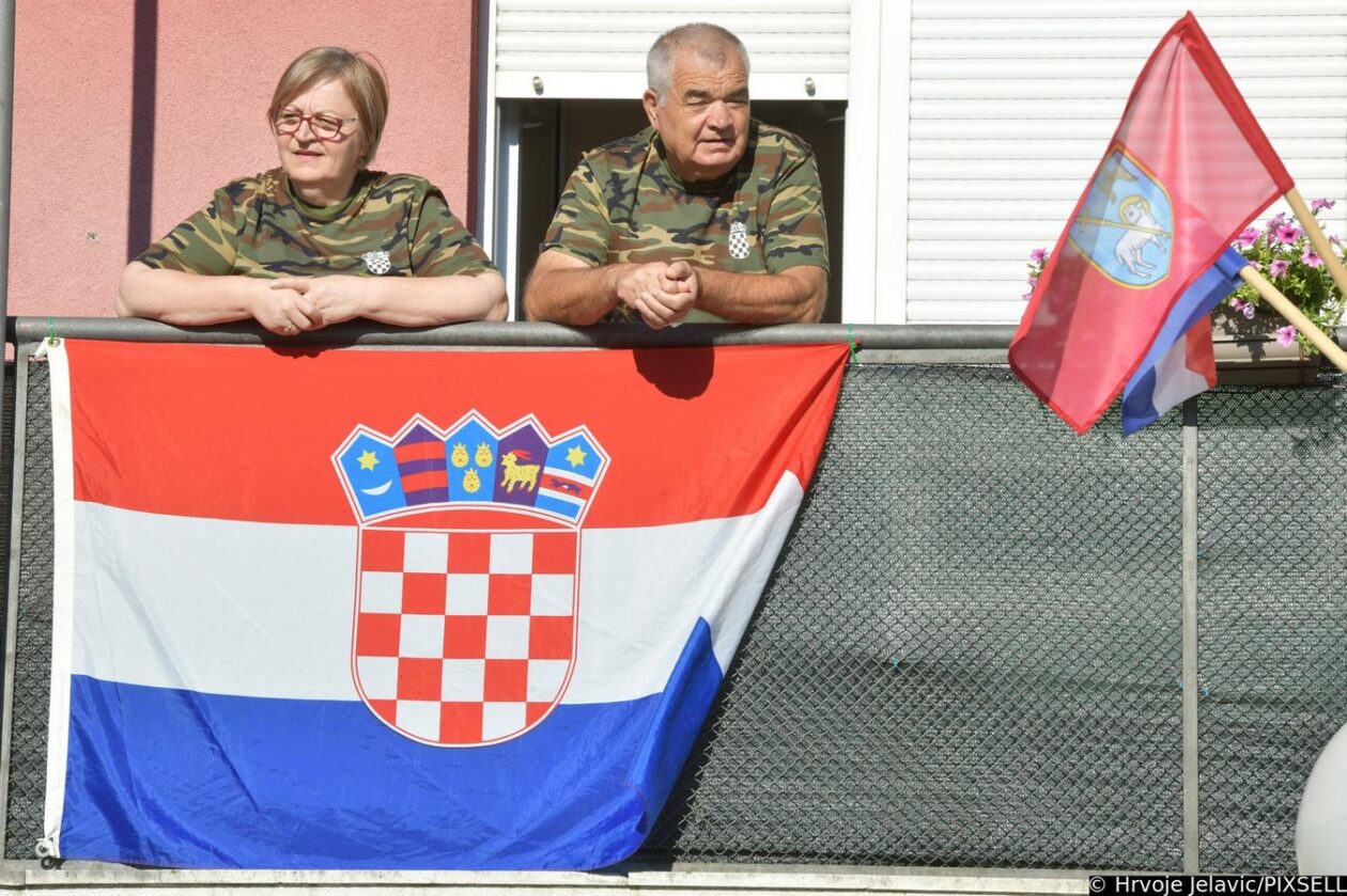 Knin: Dravni vrh na polaganju vijenaca na spomenik Oluja 95