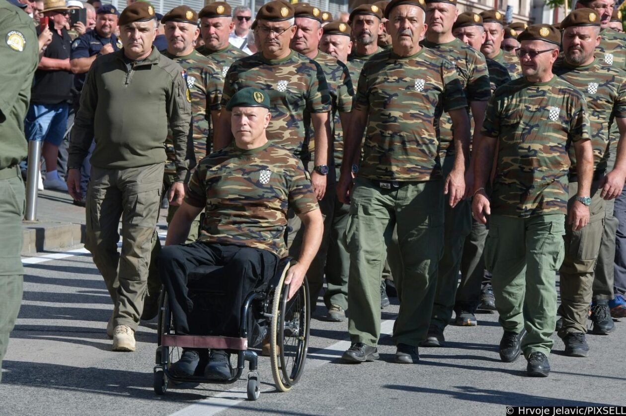 Knin: Dravni vrh na polaganju vijenaca na spomenik Oluja 95