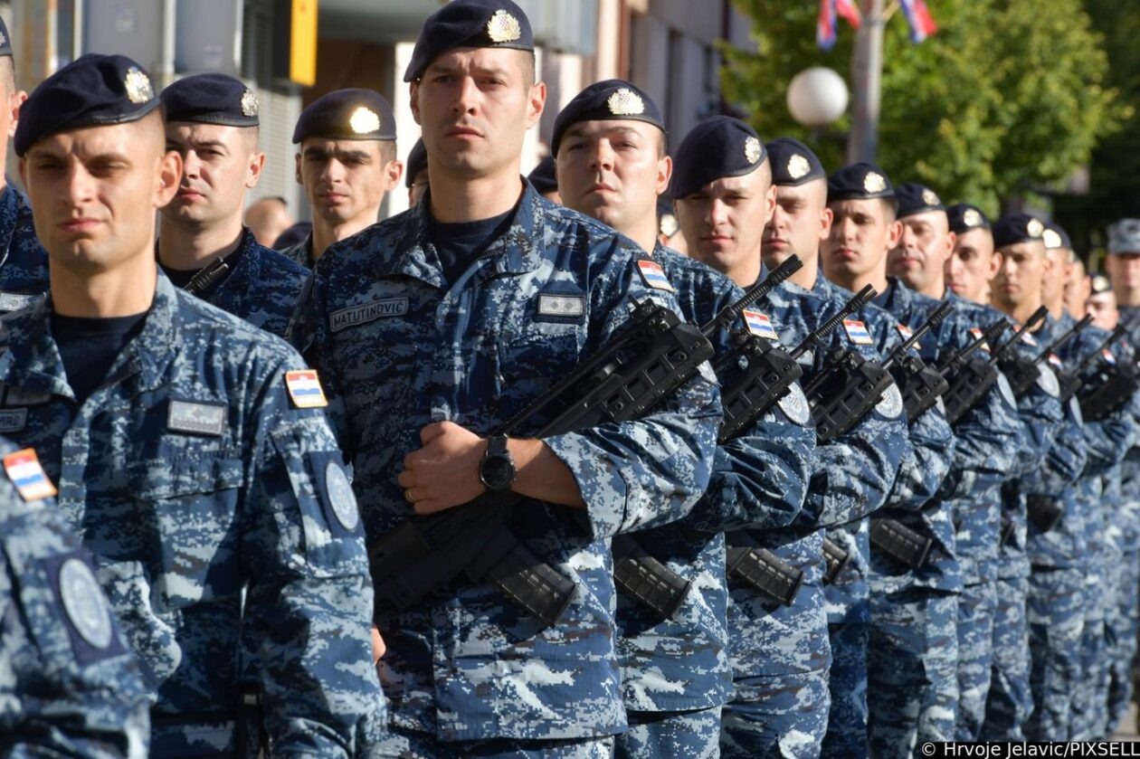 Knin: Dravni vrh na polaganju vijenaca na spomenik Oluja 95