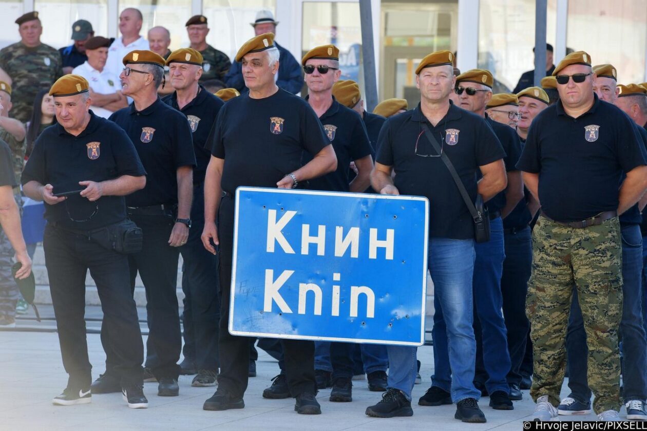 Knin: Dravni vrh na polaganju vijenaca na spomenik Oluja 95