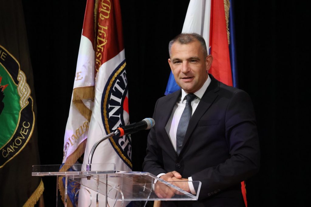 oluja,mala subotica (12) oluja,mala subotica (12)