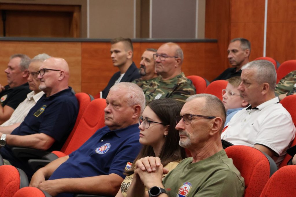 oluja,mala subotica (18) oluja,mala subotica (18)