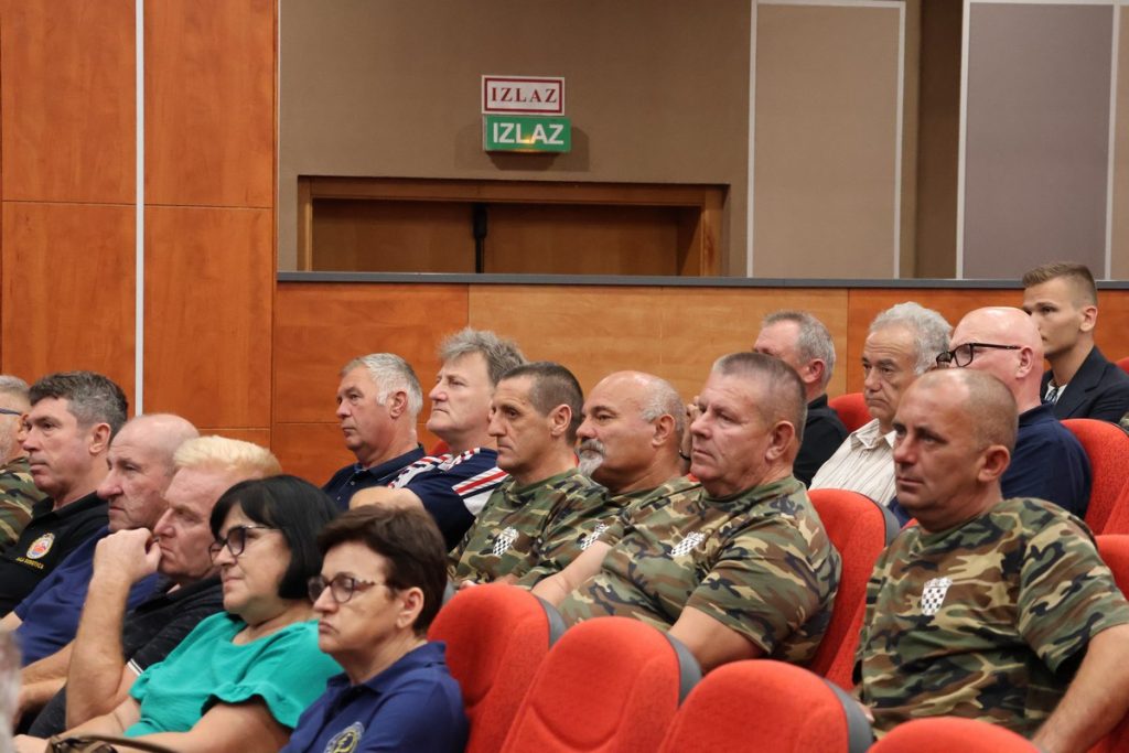 oluja,mala subotica (19) oluja,mala subotica (19)