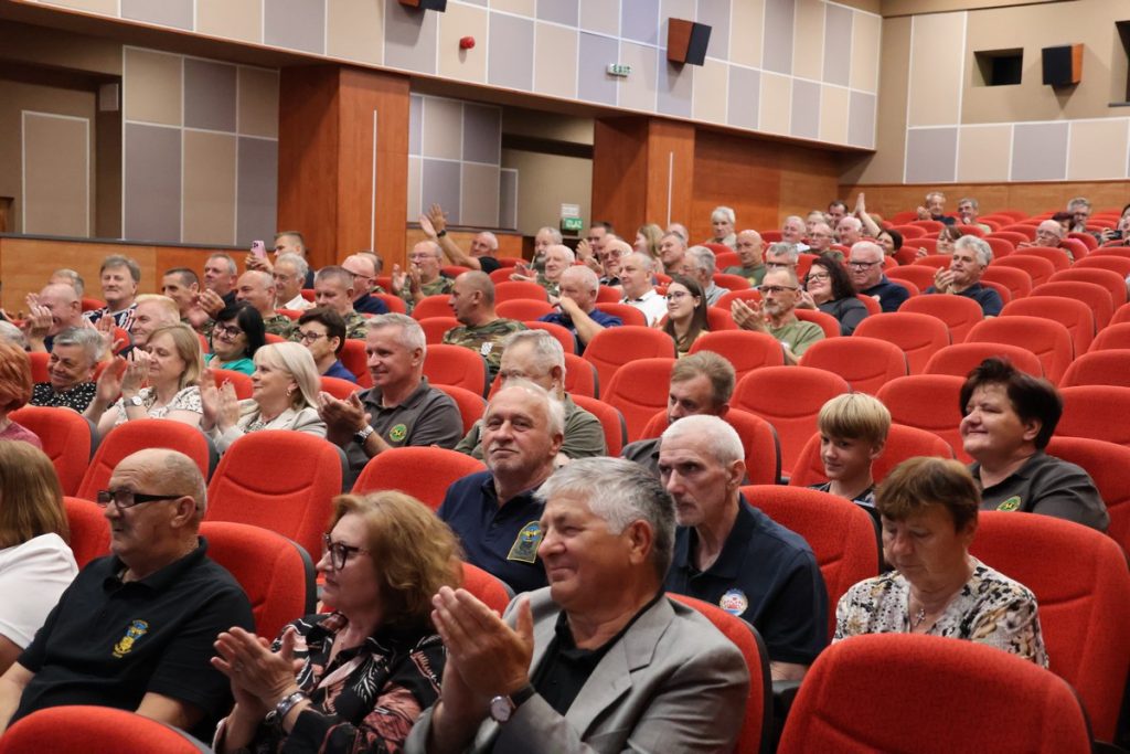 oluja,mala subotica (33) oluja,mala subotica (33)