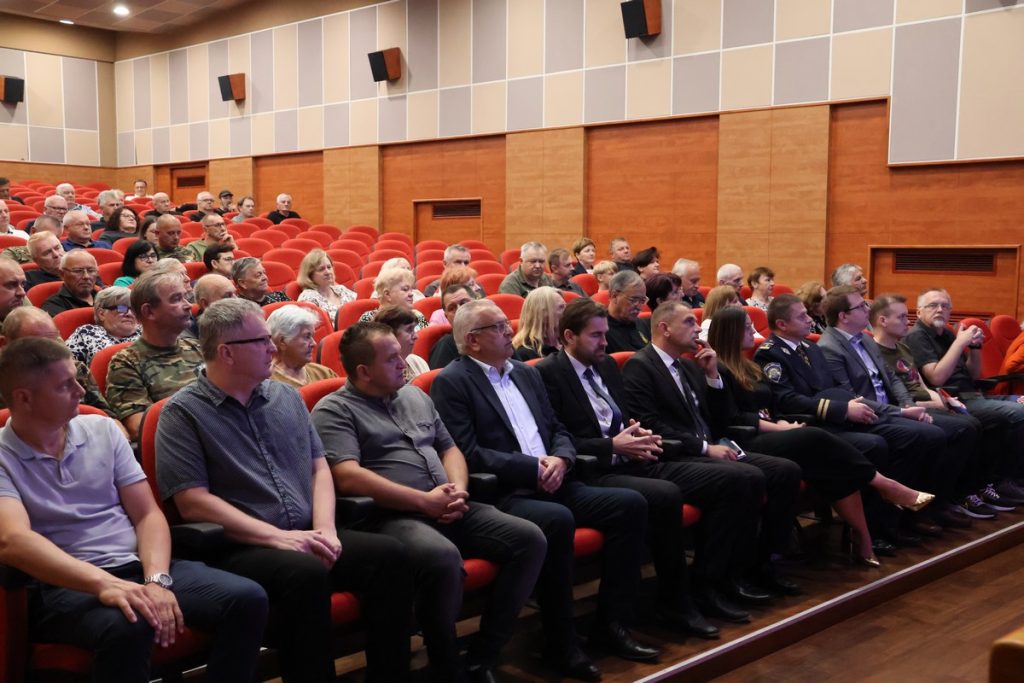 oluja,mala subotica (8) oluja,mala subotica (8)