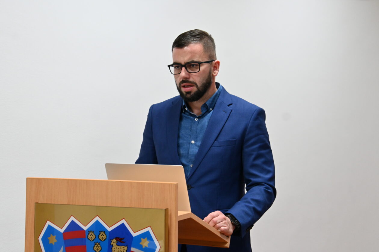 Nikola Novak Nikola Novak